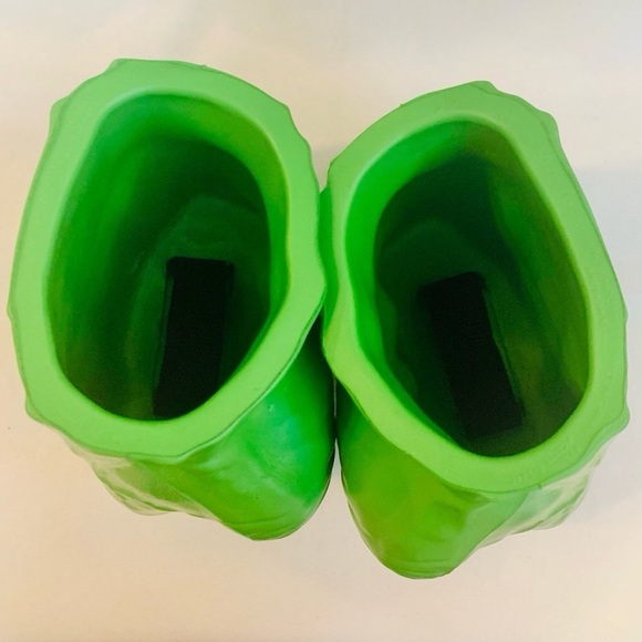 MARVEL HULK HANDS - Picture 3 of 4